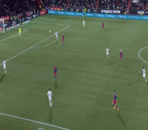 费立功,曼联客战埃,弗顿,PG电子官网,PG电子试玩,PG电子模拟器,PG电子平台,PG电子下载