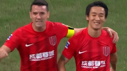 那不勒斯领先意甲，罗马教练更迭不断