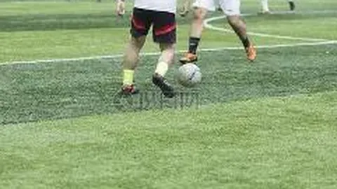 世界杯边缘，国足领衔：揭秘全球人口大国足球盛宴中的八强缺席之谜！